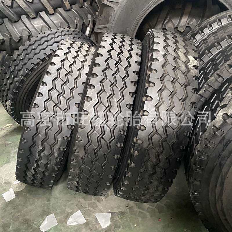 朝阳货车轮胎 1200R20全钢丝卡车拖车轮胎  AZ326花纹 18层级