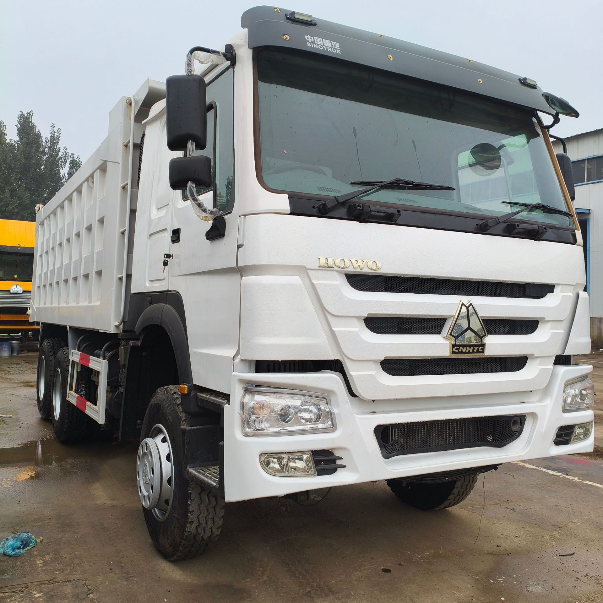 库存现车外贸出口HOWO中国重汽豪沃NX371/380马力自卸车