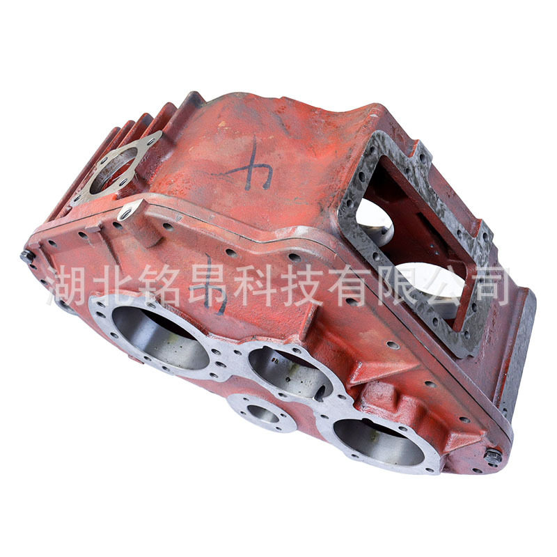东风EQ2102N六驱越野分动箱壳