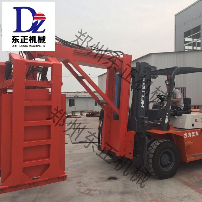 砖厂使用叉车抱砖机码垛搬运