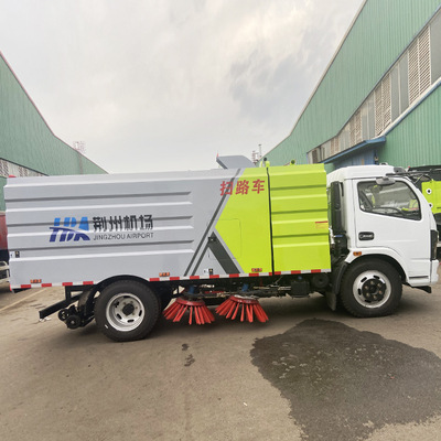 长安小型吸扫式洗扫路车