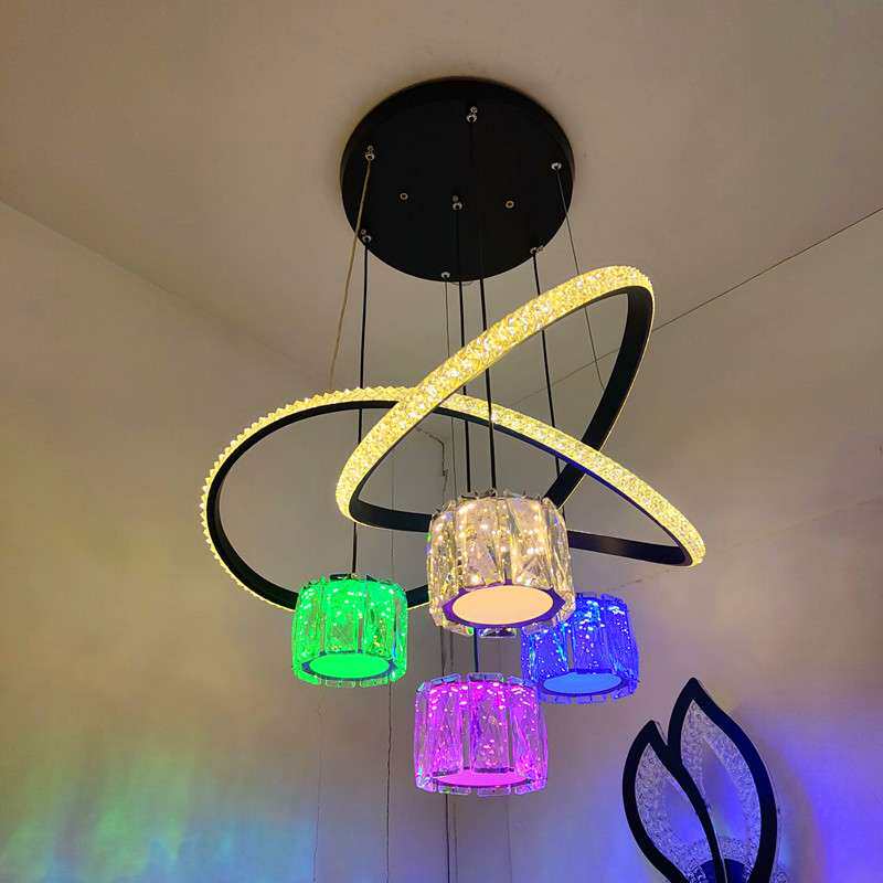 北欧现代简约家用大气餐厅LED彩色圆型4头吊线三色调光异形水晶灯