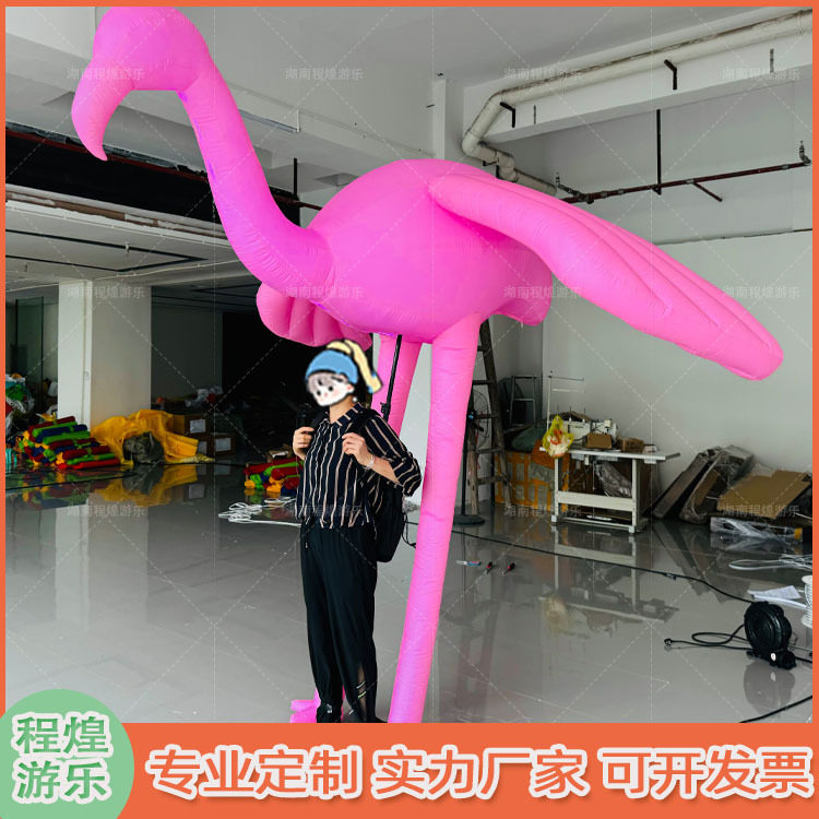 充气卡通人背火烈鸟气模发光白色翅膀飞鸟行走互动游乐场巡游美陈