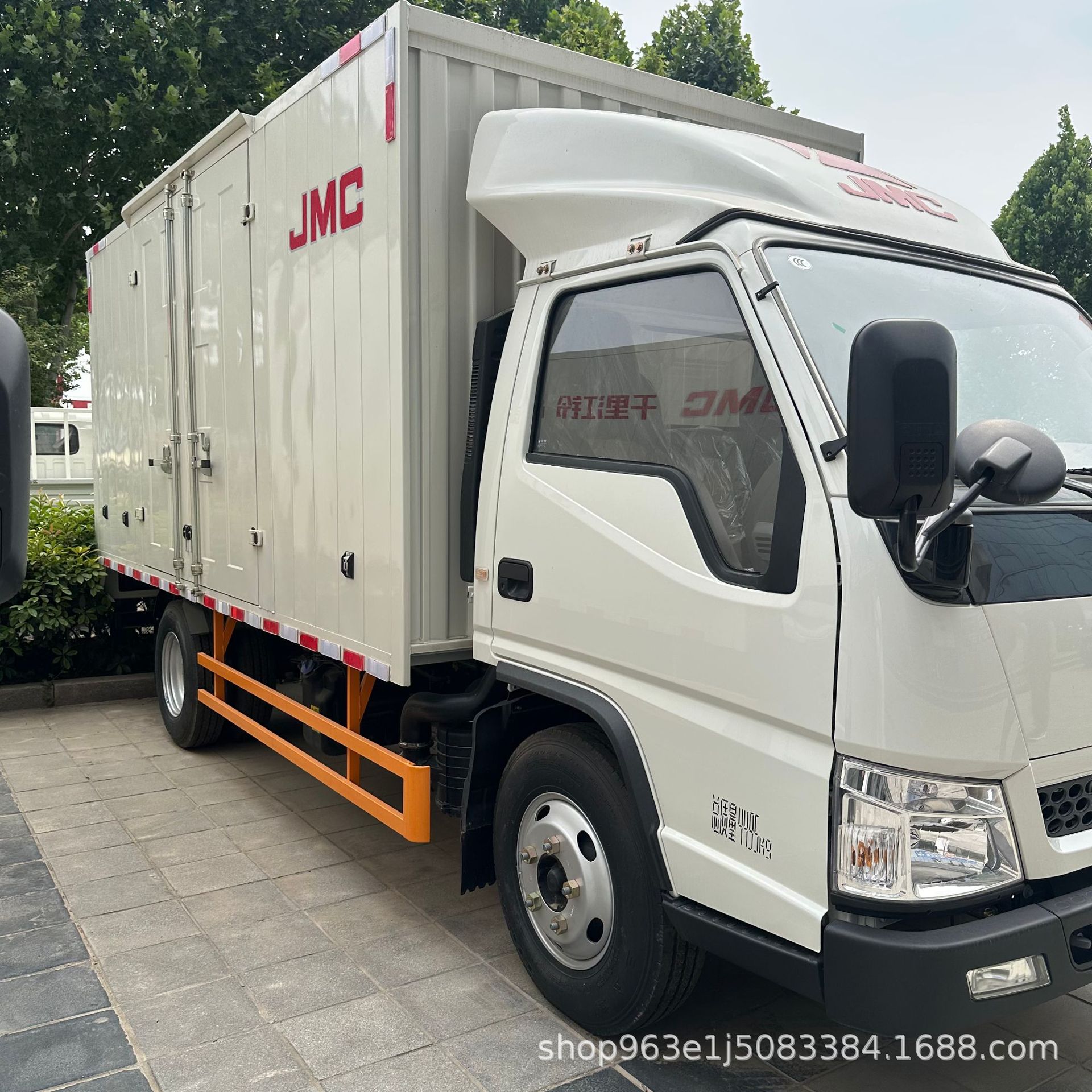跨境出口五十铃货车小箱货车ISUZU5吨货车工程车