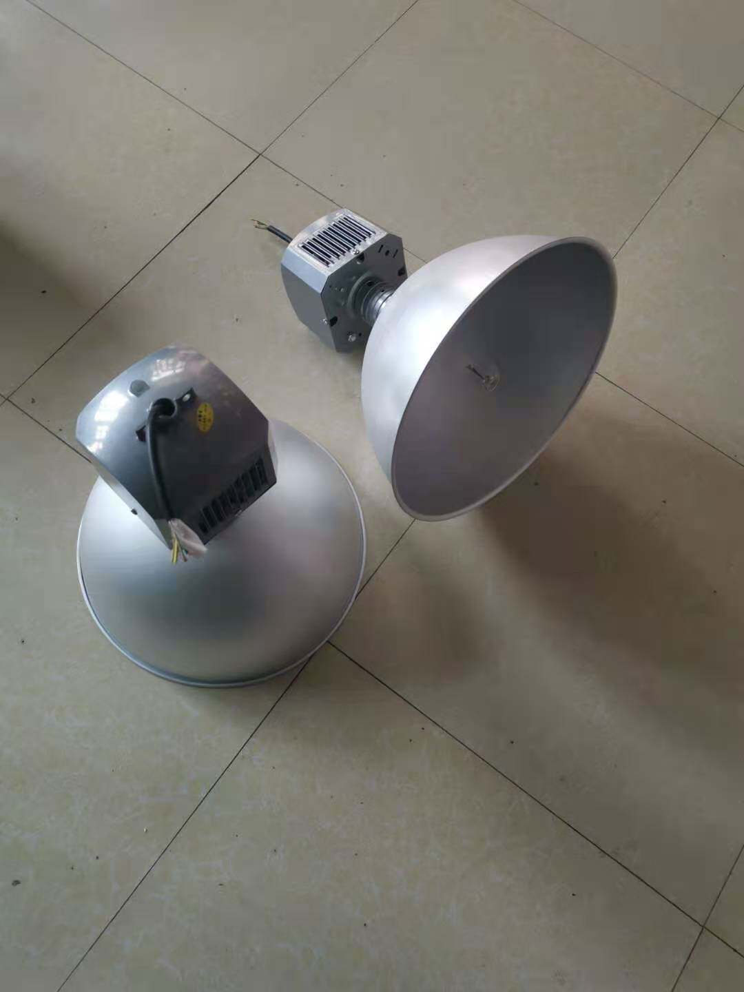 金卤灯厂家150W250W亚明金卤灯厂房天棚泛光灯国产防水户外高显色