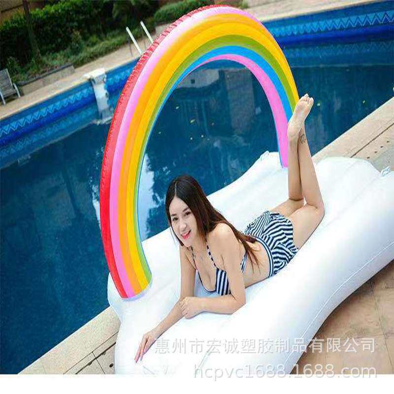 工厂零售新款彩虹浮排彩色拱桥浮岛加厚充气云朵浮床现货环保PVC
