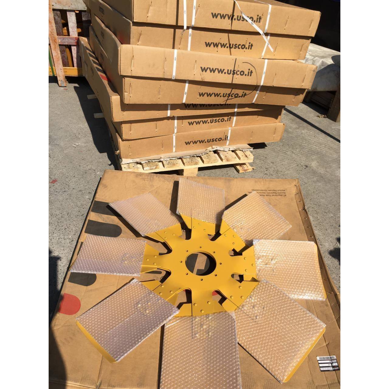 卡特814B轮式推土机-816B压实机发动机风扇-风扇叶片-十字轴组件