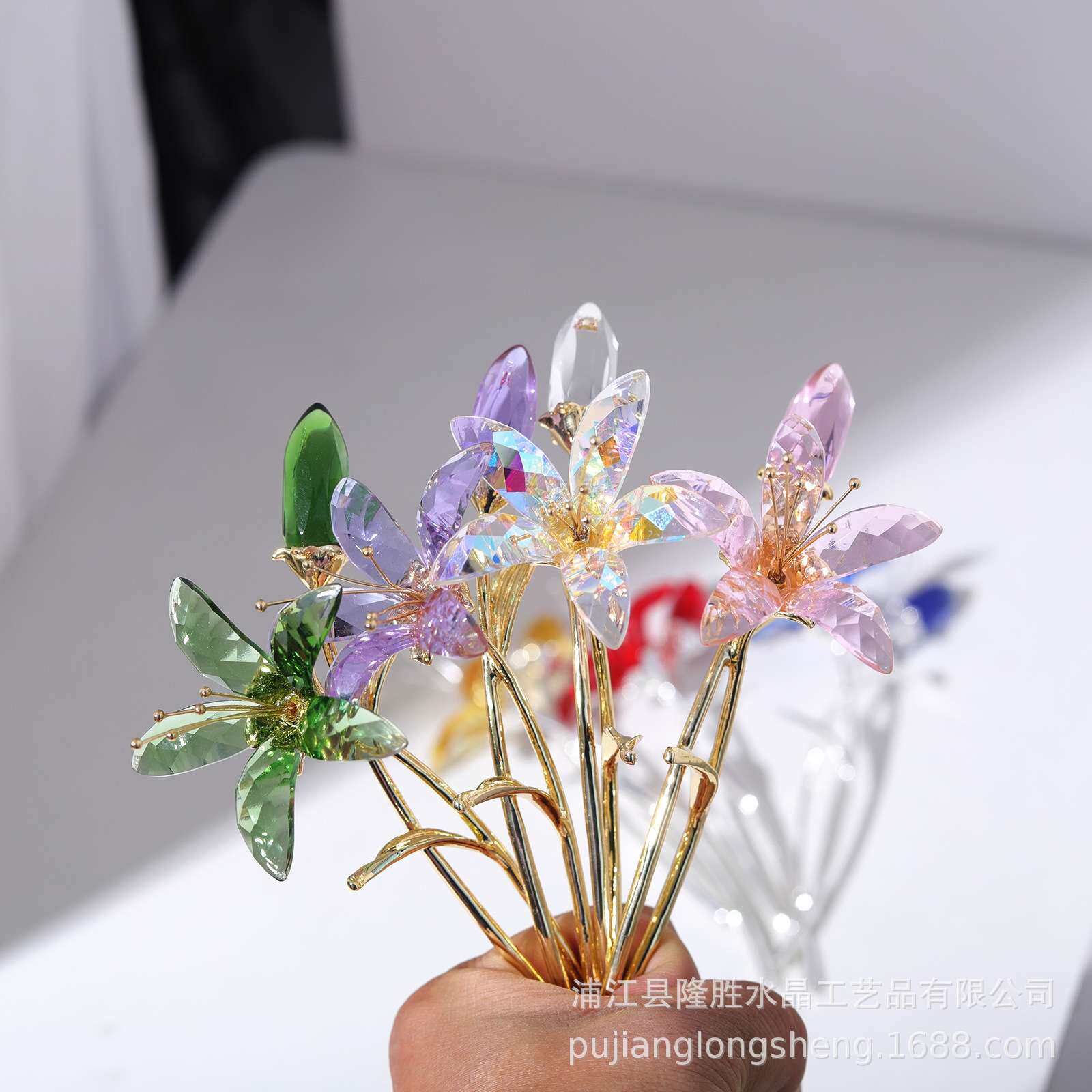 轻奢简约彩色百合花含苞带花瓶客厅家居软装桌面小摆件水晶工艺品