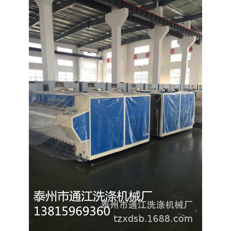 水洗厂使用四滚蒸汽快速熨烫机,四滚烫平机,四滚整烫机价