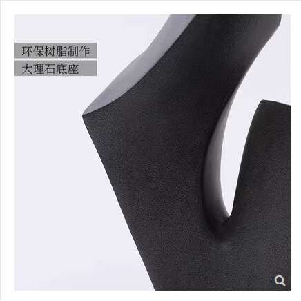左顾  现代简约黑色几何抽象字母雕塑摆件酒店高档艺术品软装饰品