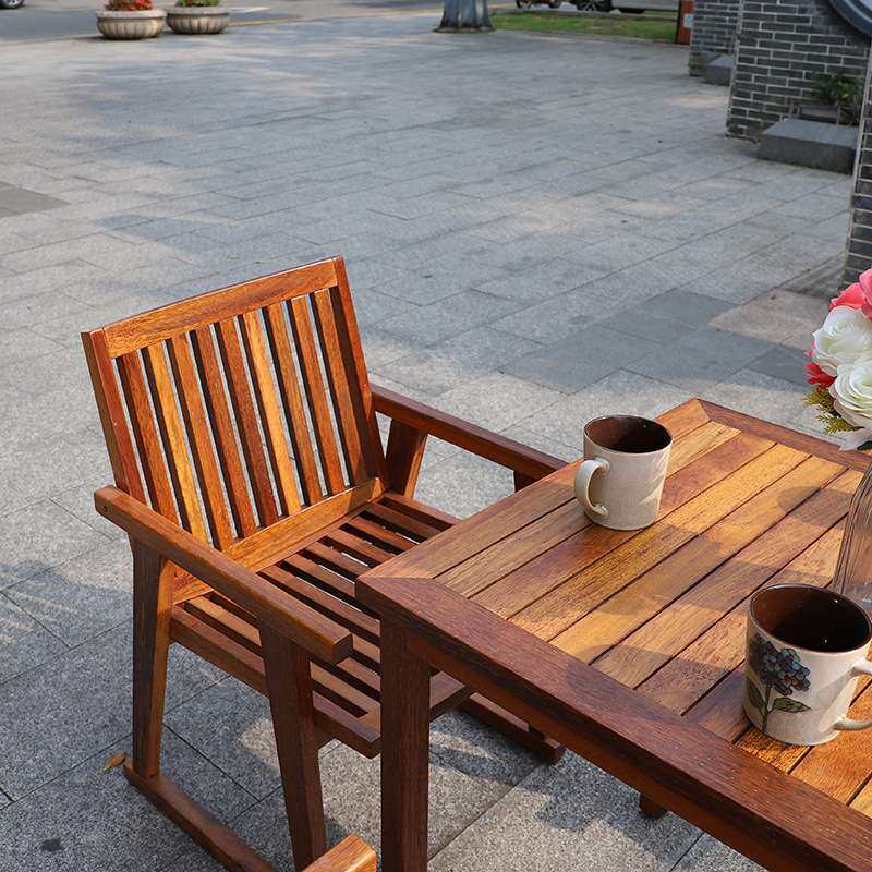 户外实木桌椅防腐木庭院餐桌别墅休闲花园咖啡厅菠萝格桌椅组合