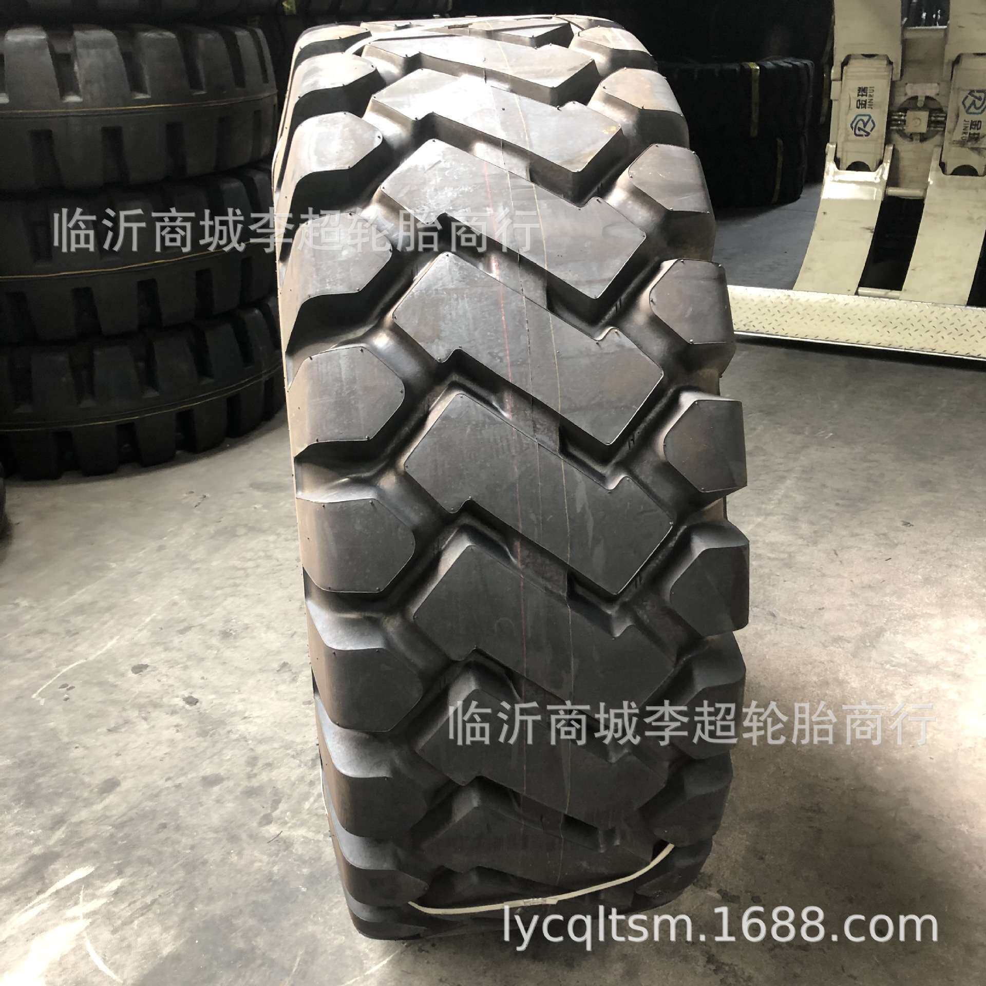 50装载机23.5-25铲车轮胎标准龙工矿山胎大块工程轮胎邢工