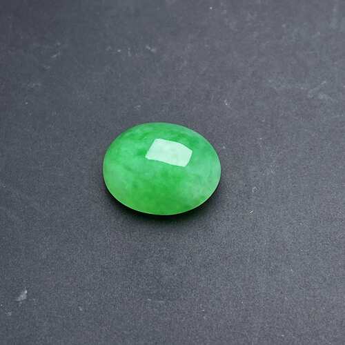 缅甸天然翡翠a货冰绿蛋面裸石yypj卡14.3-12.5-7.5mm