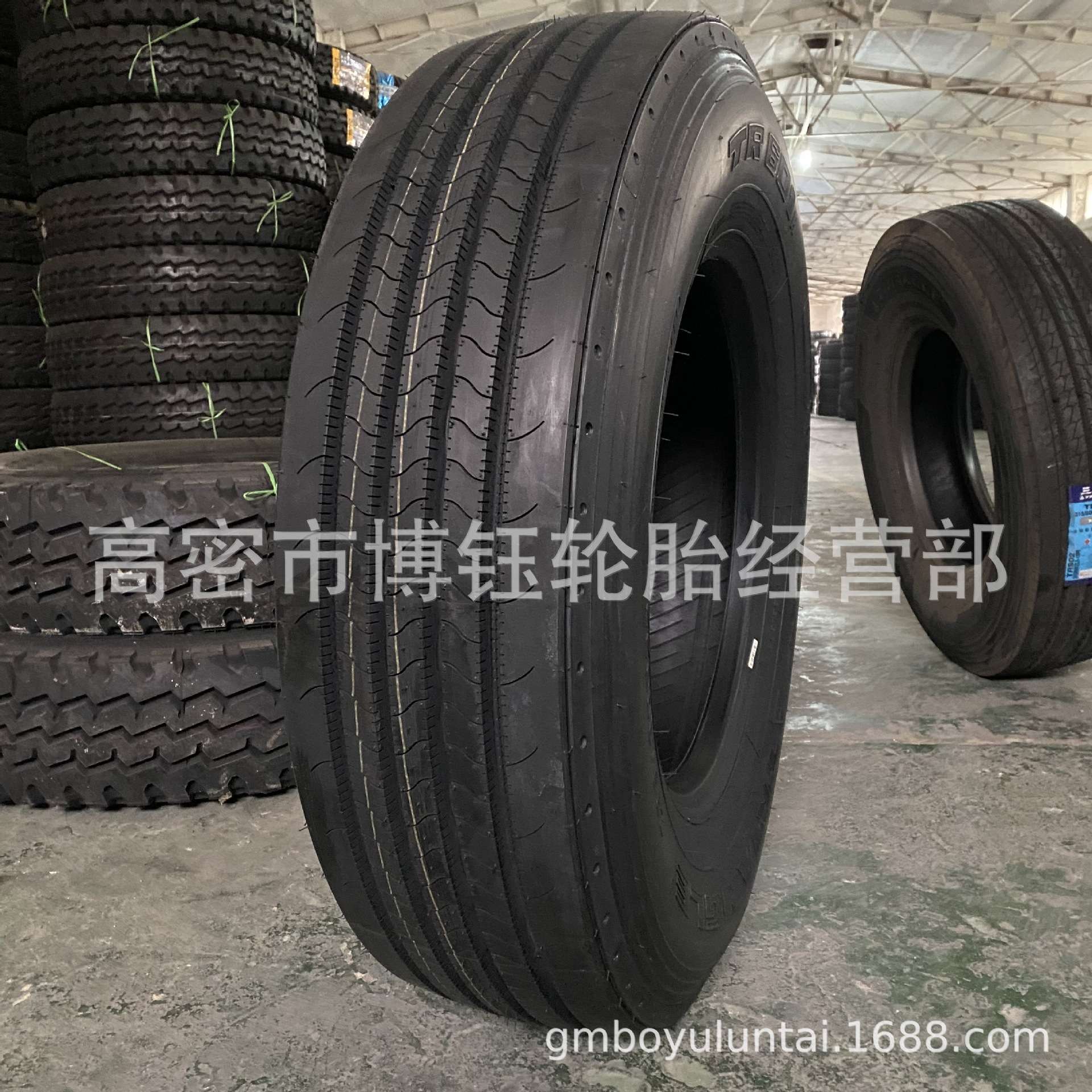 厂家供应三角295/80R22.5全钢真空卡货车校车轮胎 16层级TR601H花