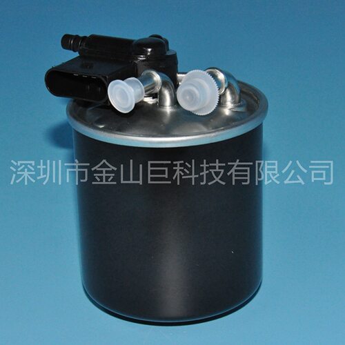 现货供应燃油滤清器fuelfilterWK820/15WK82015适用于汽车