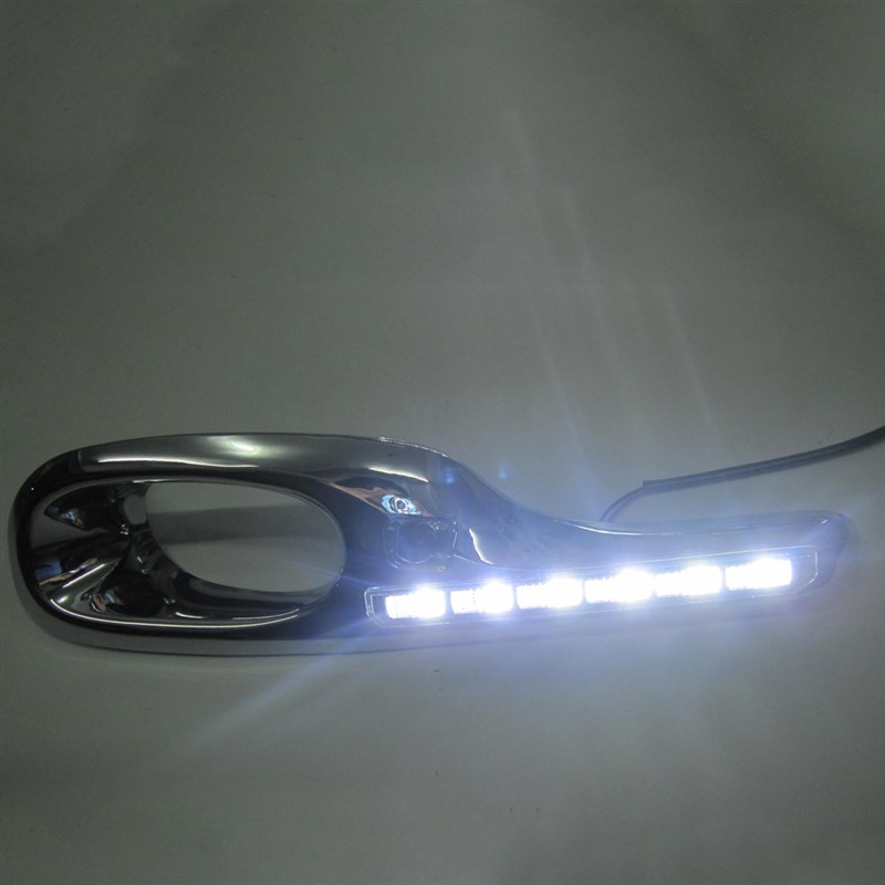 适用于2011 - 2013年 HDz 飞度 LED日行灯 专车专用 日间行车灯