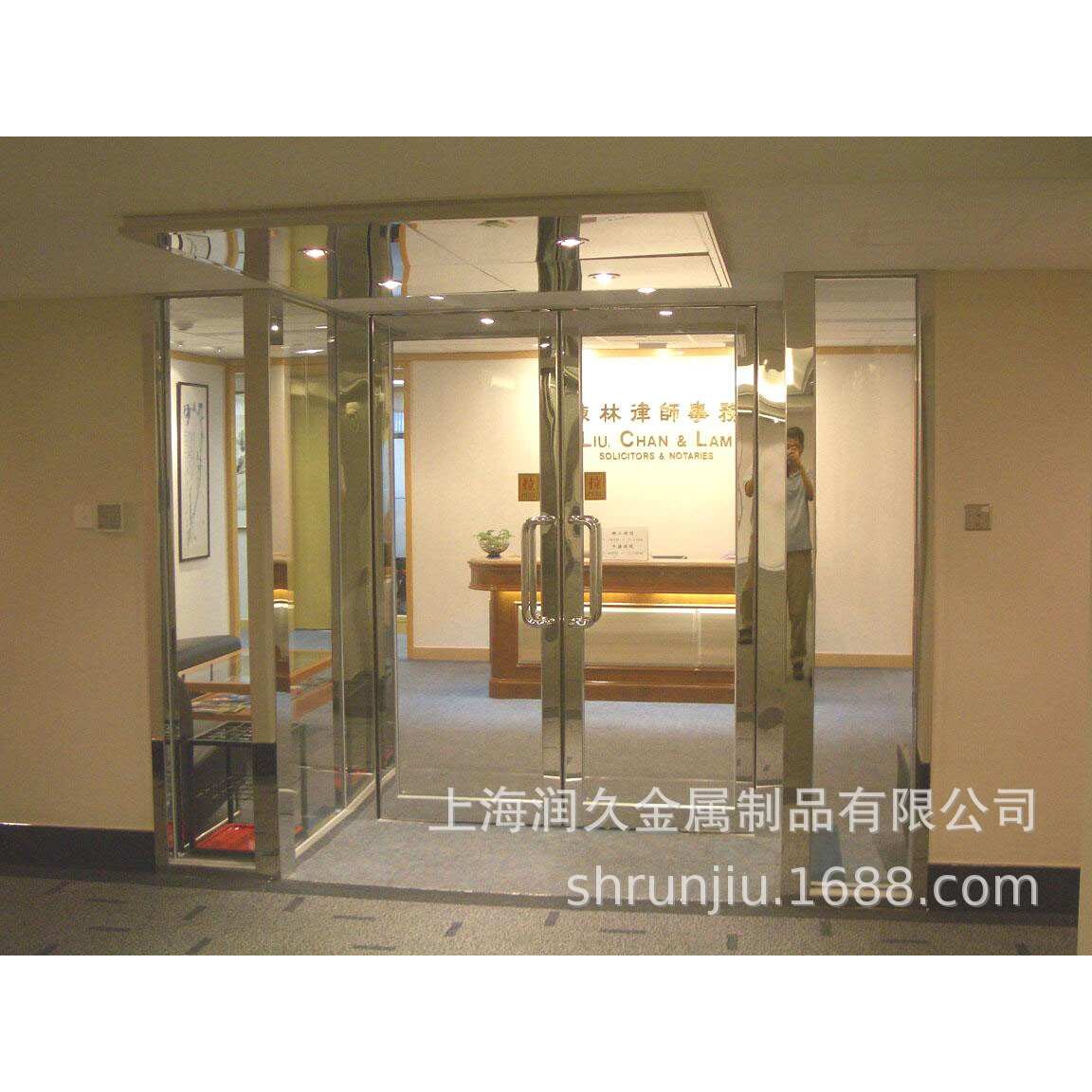 上海安装国标不锈钢玻璃防火门大厅镀玫瑰金不锈钢玻璃防火门