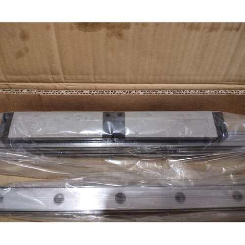 THK 滑块SHS35V SHS30C  HSR45C HSR20A HRW21CA SHW27CR SSR15XW