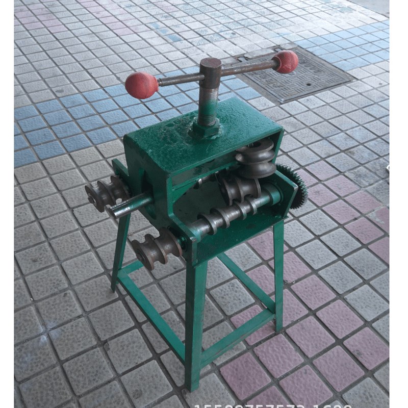 手摇弯管机多功能小型p折弯器圆方管重型手动50型双丝杠四轮打圈