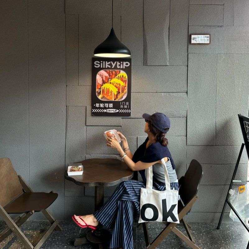 一整套防水复古实木咖啡桌花瓣休闲下午茶茶桌阳台露台中古风桌椅