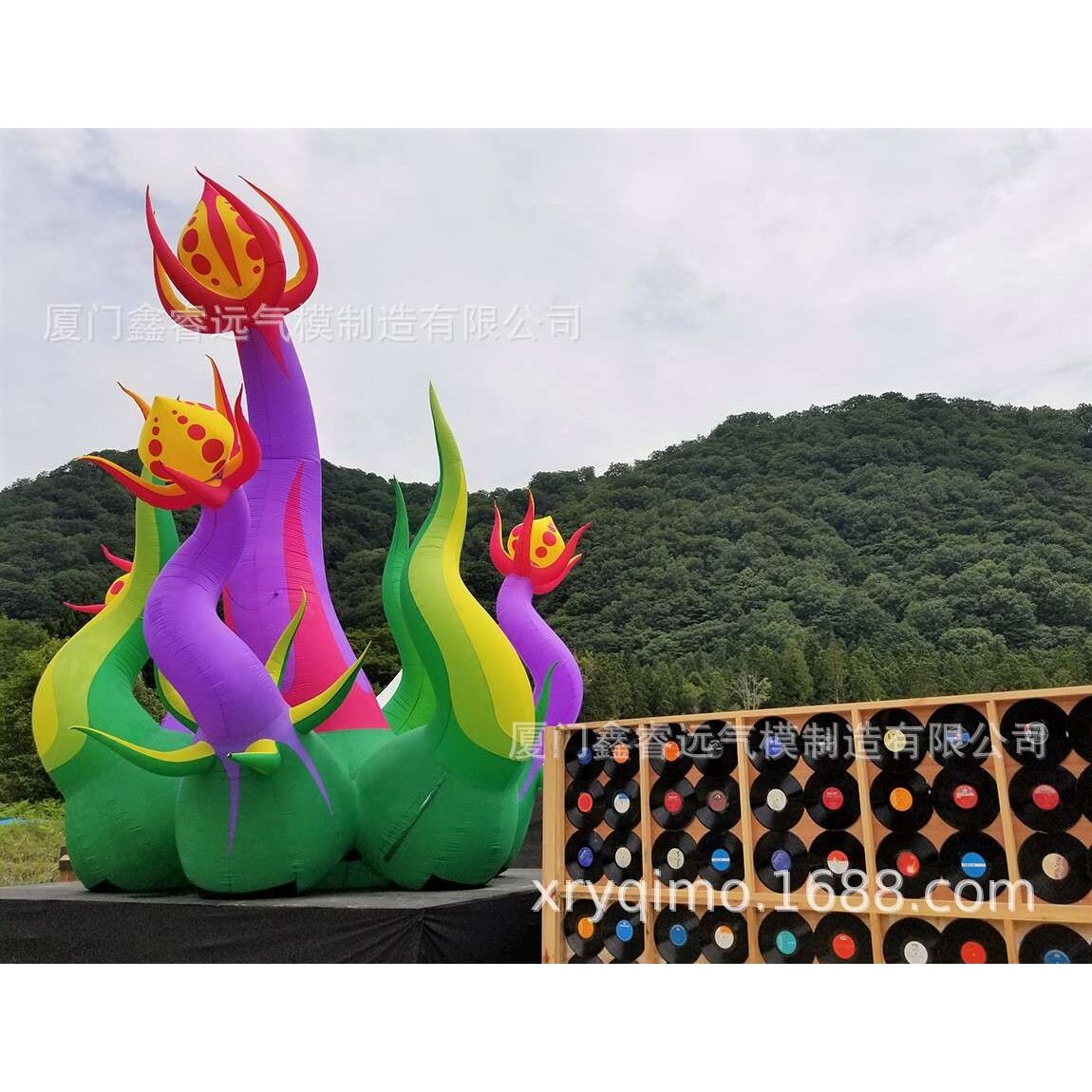 搞怪卡通户外灯光装饰小怪物充气卡通