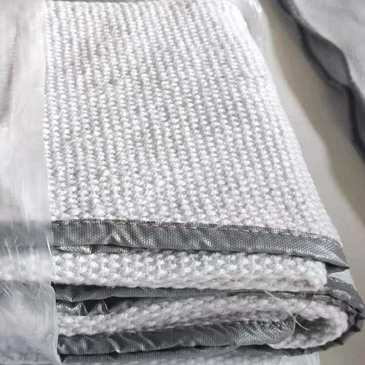 陶瓷纤维布防火隔热灭火毯防火毯窑炉隔热材料硅酸铝耐火隔热布