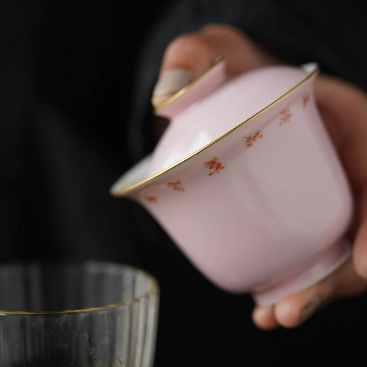 云由山坊拟古粉釉内绘团蝶盖碗陶瓷中式泡茶碗少女粉色