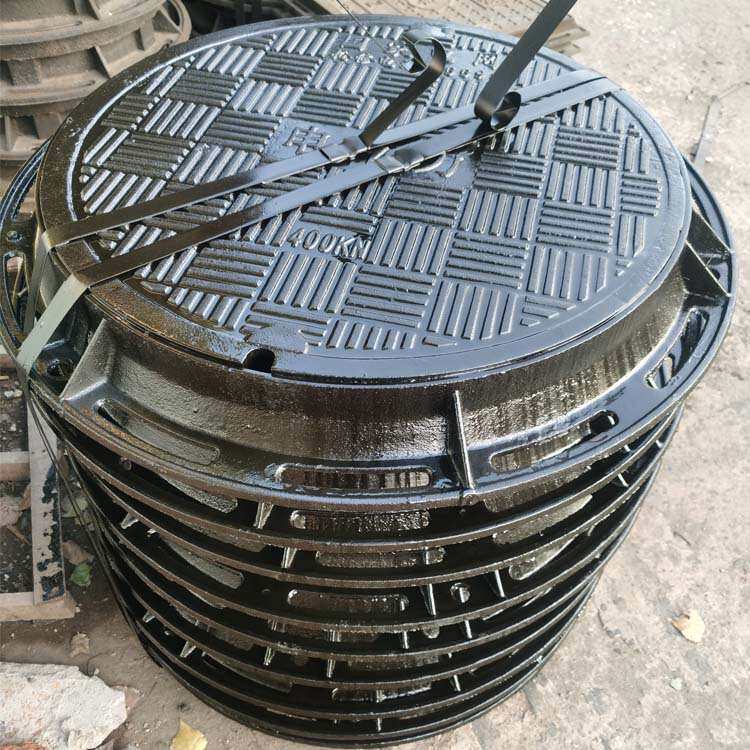 铸铁重型井盖防滑耐用市政雨水污水盖方形圆形可选庭院级安全防护