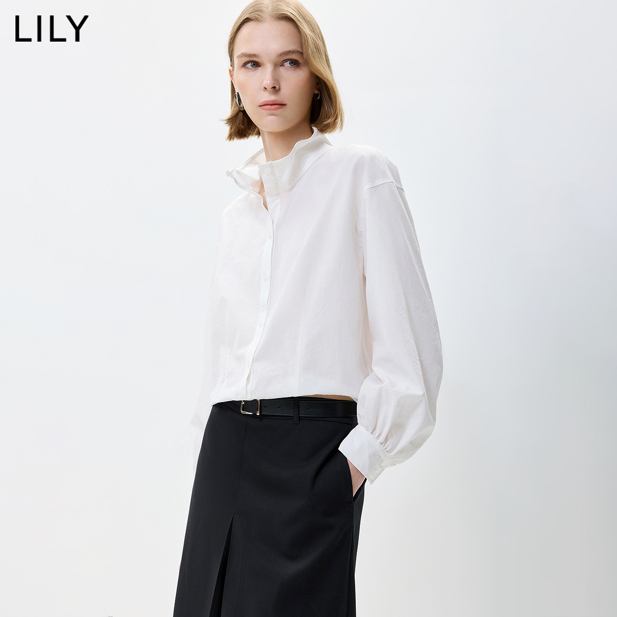 LILY2026秋新款女装简约花边立领微宽松休闲通勤浅色衬衫外套短款