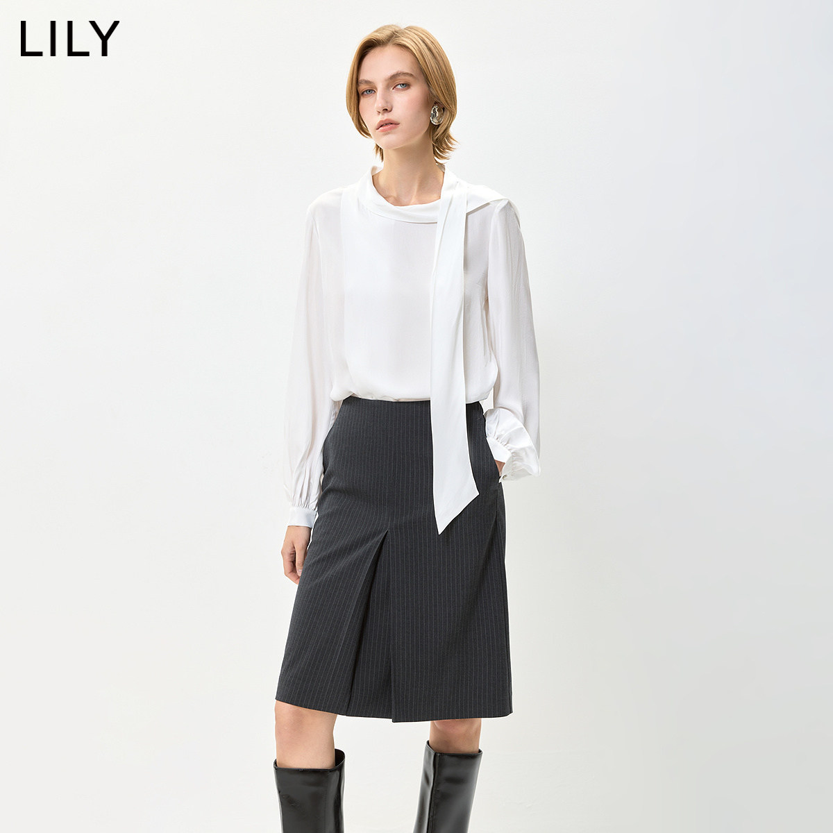LILY2026秋新款女装100%醋酸松弛感宽松休闲通勤飘带领白色雪纺衫