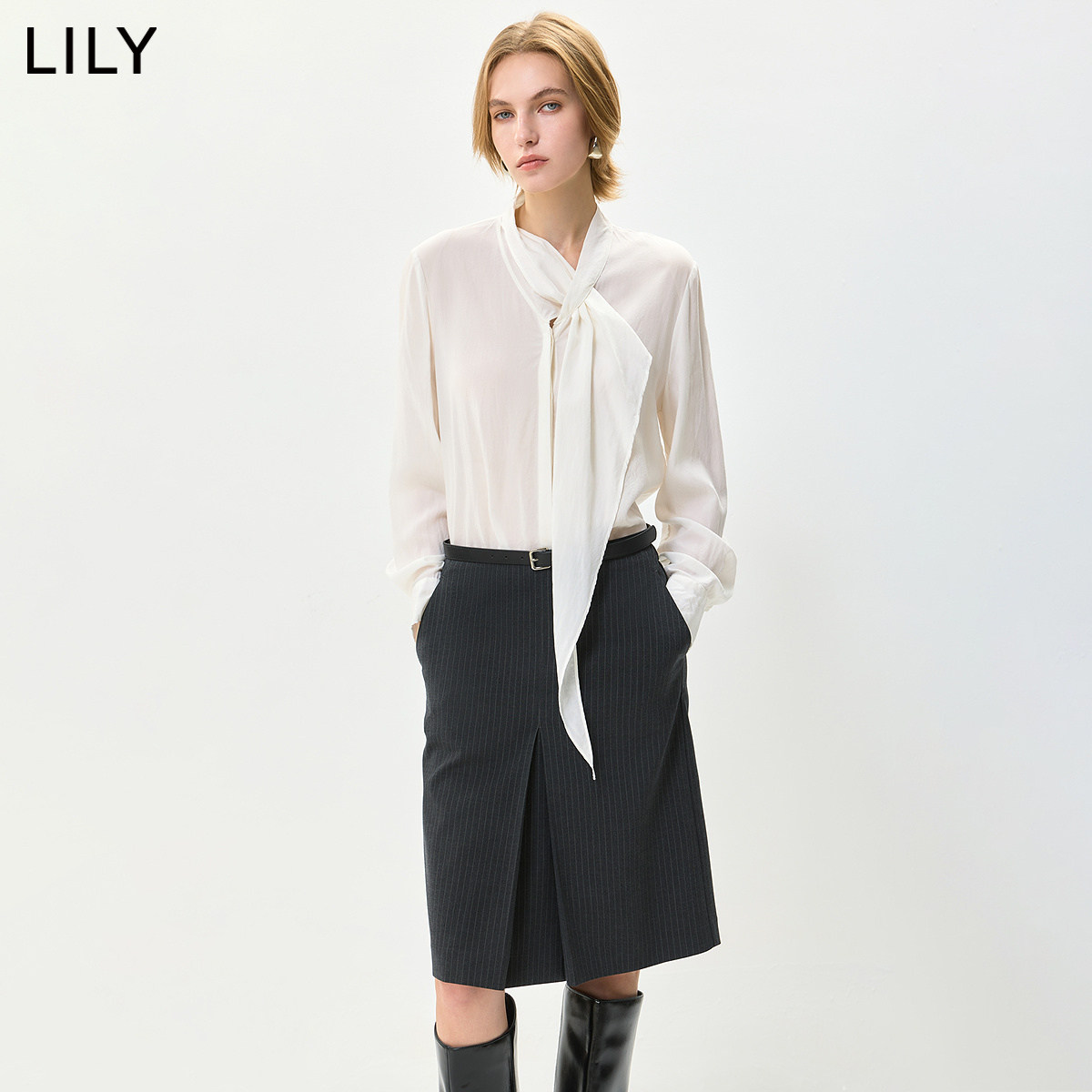 LILY2026秋新款女装莱赛尔羊毛混纺法式垂感飘带领休闲通勤雪纺衫