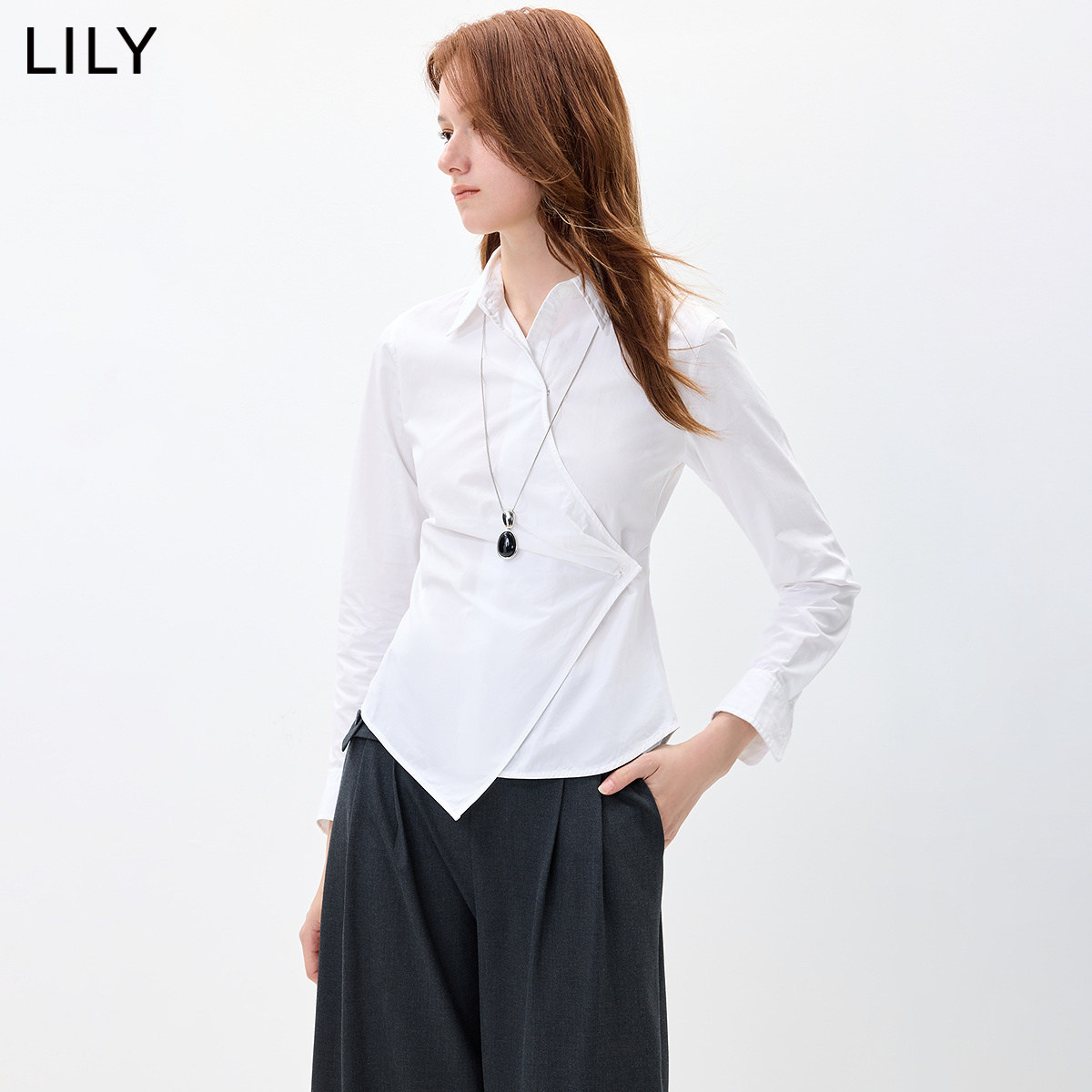 LILY2026秋新款纯棉设计感翻领不对称收腰休闲通勤长袖衬衫女上衣