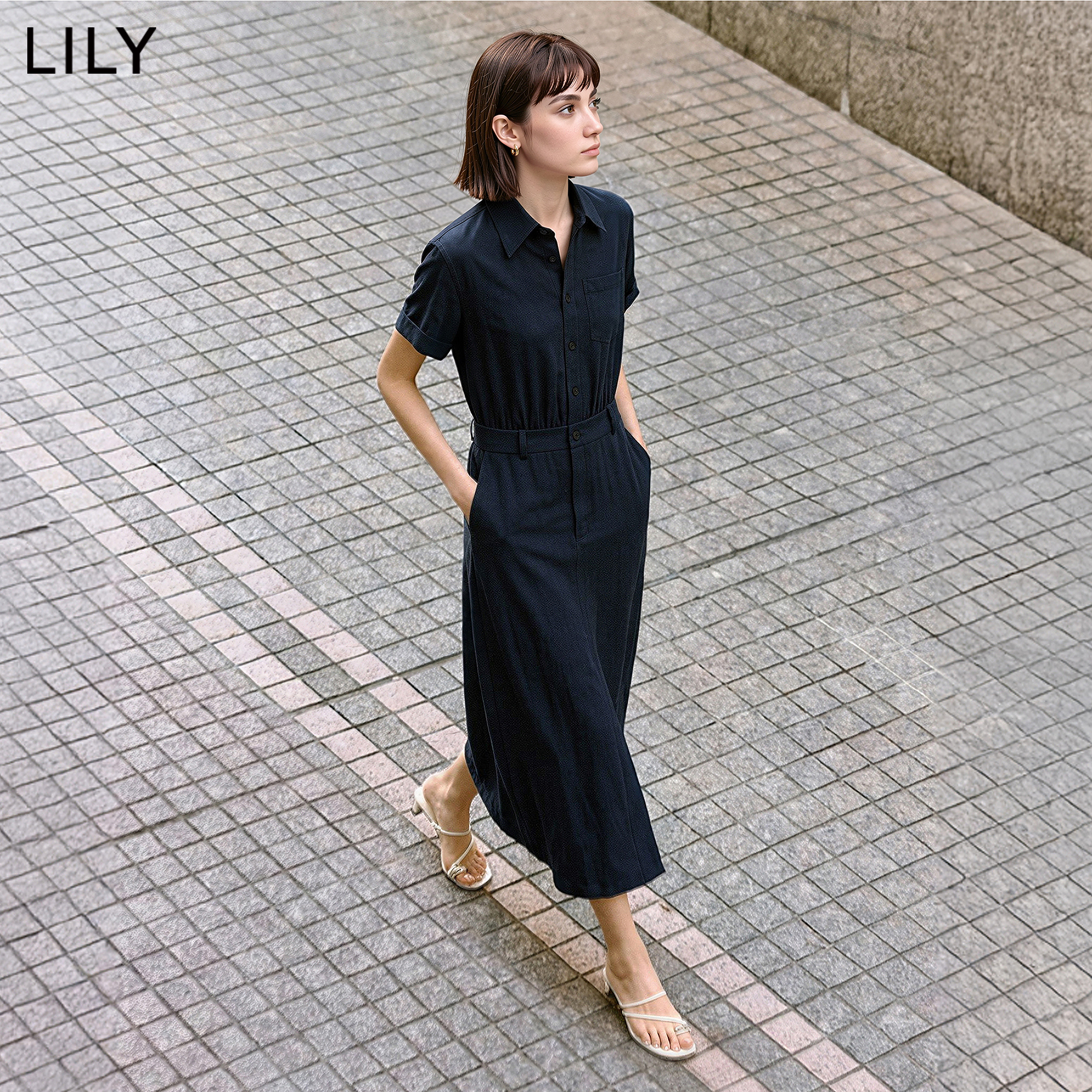 LILY2026夏新款复古经典翻领收腰休闲商务通勤藏青色连衣裙女长裙