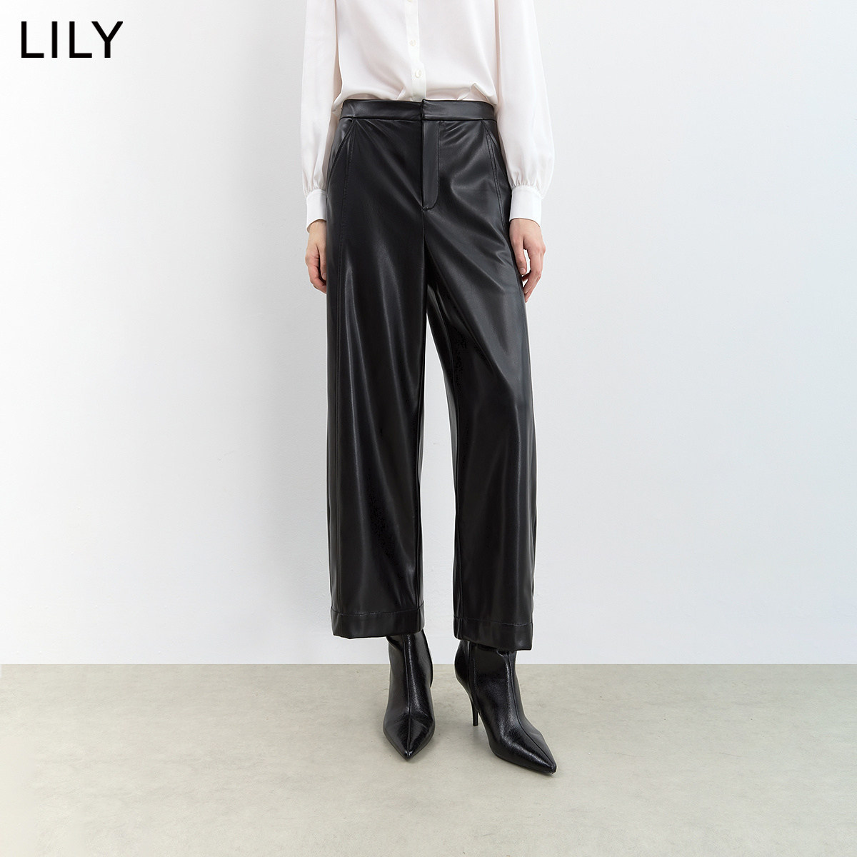LILY2026冬新款女装复古松紧腰宽松休闲通勤PU皮裤九分阔腿灯笼裤