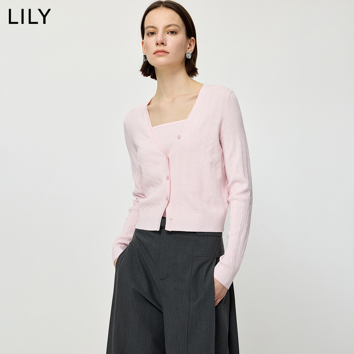 LILY2026夏新款含莱赛尔亚麻V领两件套吊带浅粉色针织开衫外套女