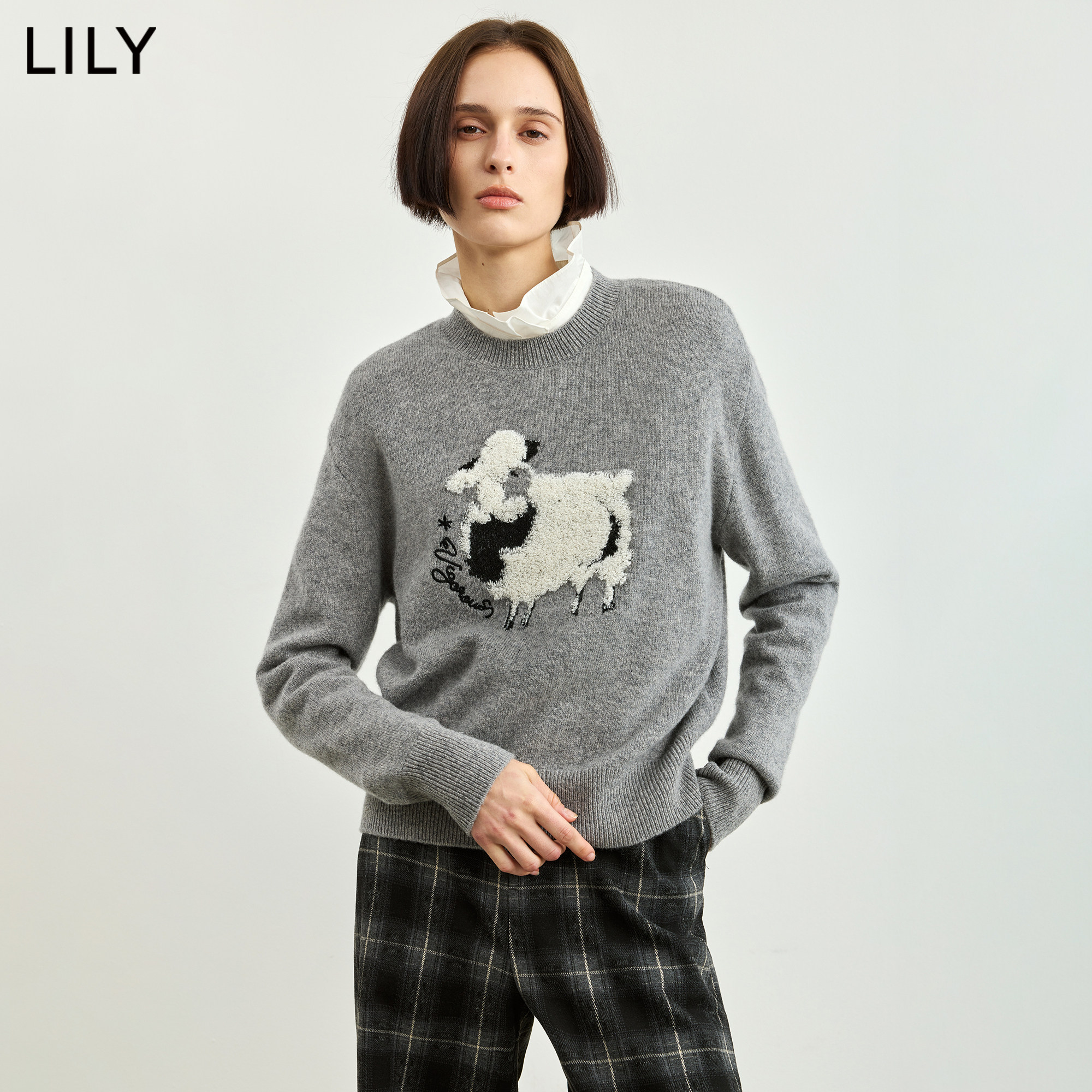 100%羊毛LILY2026冬新款复古小羊立体绣休闲通勤圆领针织衫毛衣女