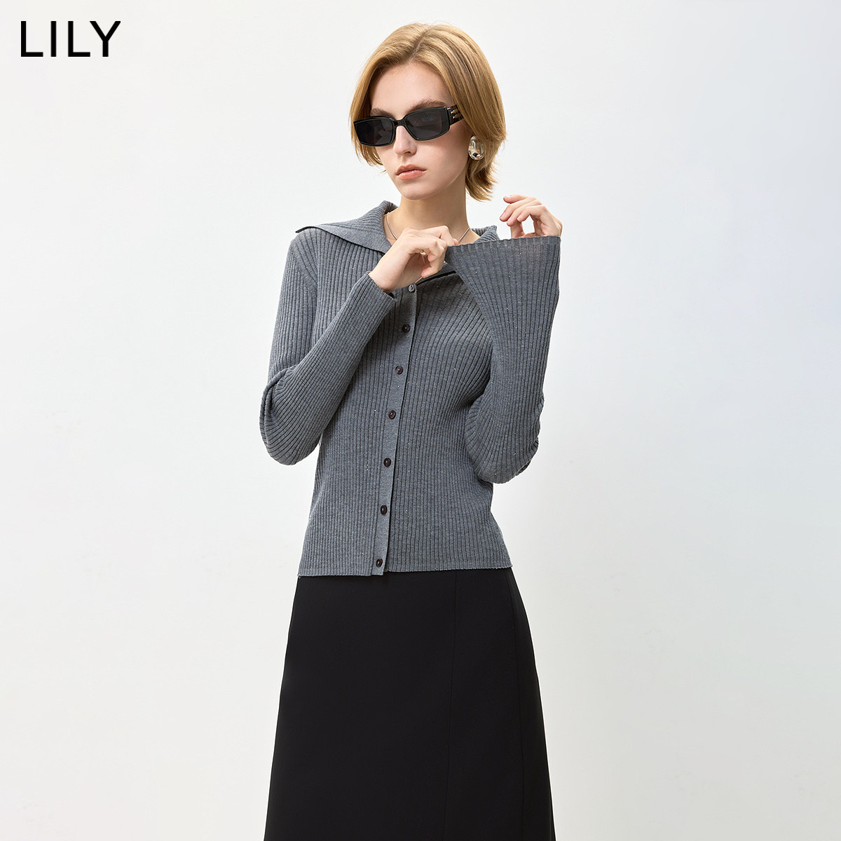 LILY2026秋新款女装羊毛混纺格雷系复古大翻领修身长袖针织开衫