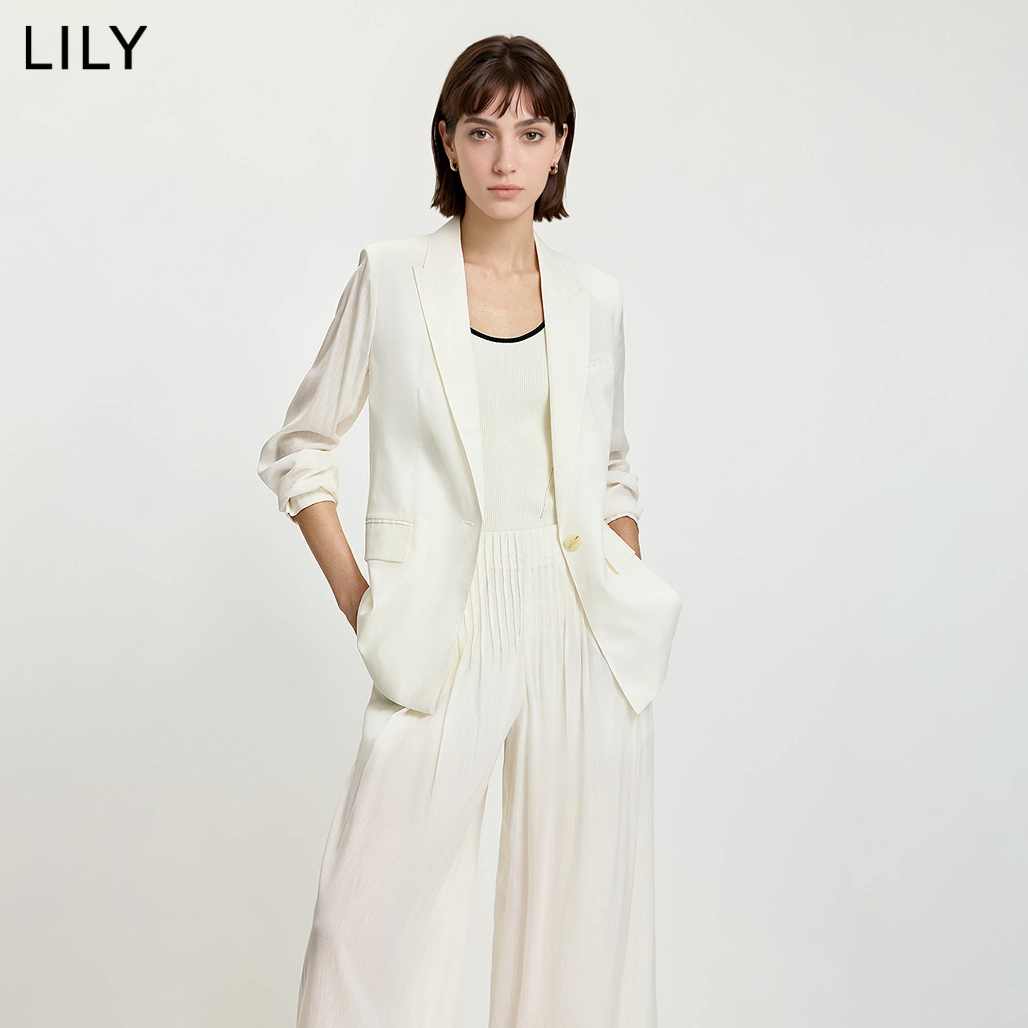 LILY2026夏新款女装莱赛尔苎麻混纺简约休闲一粒扣白色西装外套