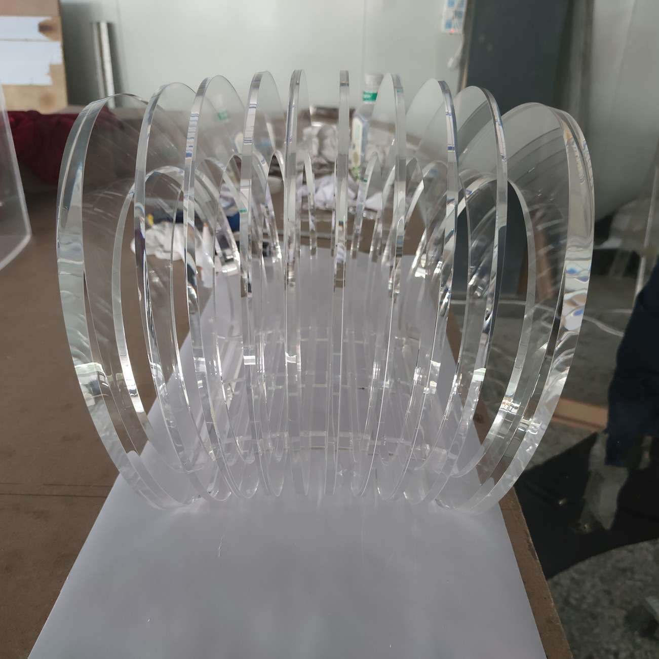 亚克力透明展台有机玻璃心型艺术品大型实验箱心型雕刻水箱仪器