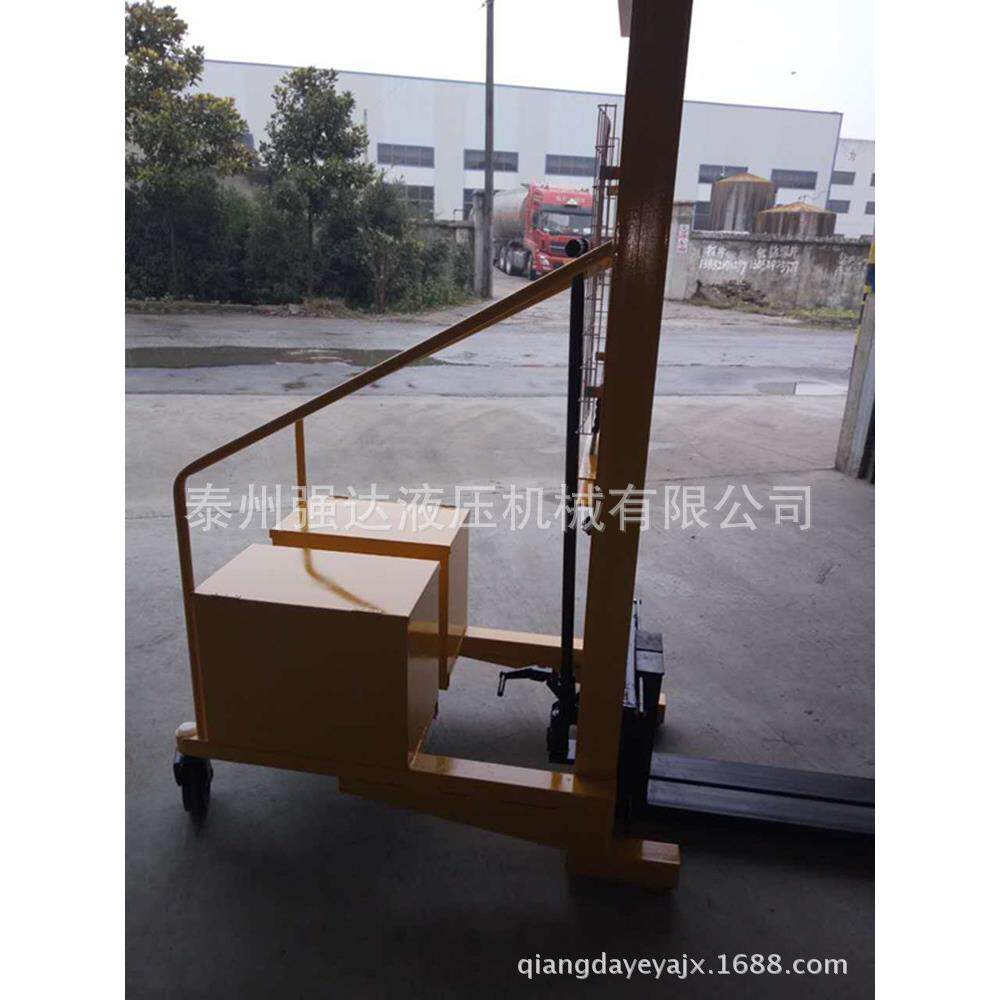 供应无腿托盘堆高车 液压配重式升高车 短腿手动升高车
