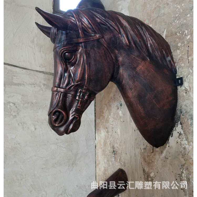 玻璃钢马头雕塑穿墙树脂马创意仿真马头宽窄巷子酒店动物装饰厂家