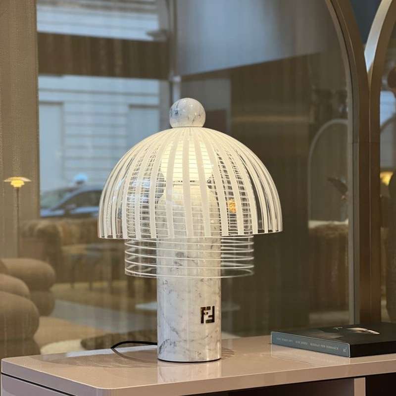 简约现代设计师款卧室时尚装饰玻璃围灯具意大利床头大理石台灯