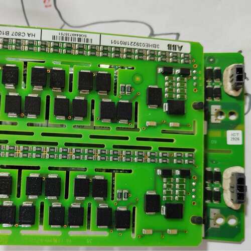 触发板 ACS2000用 3BHE039221R0101
