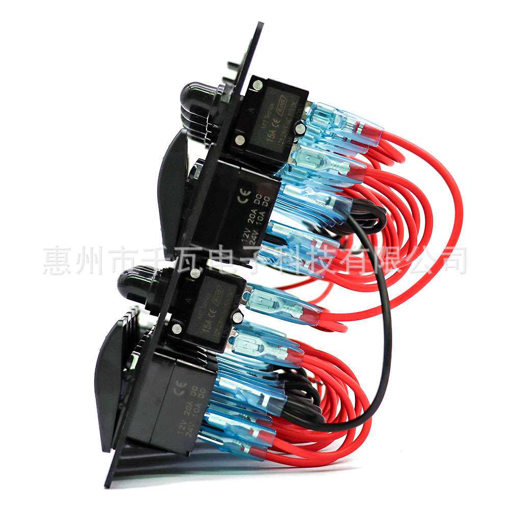 汽车船用挖机喇叭开关12v10路面板取电母座过载保护器电压表车充