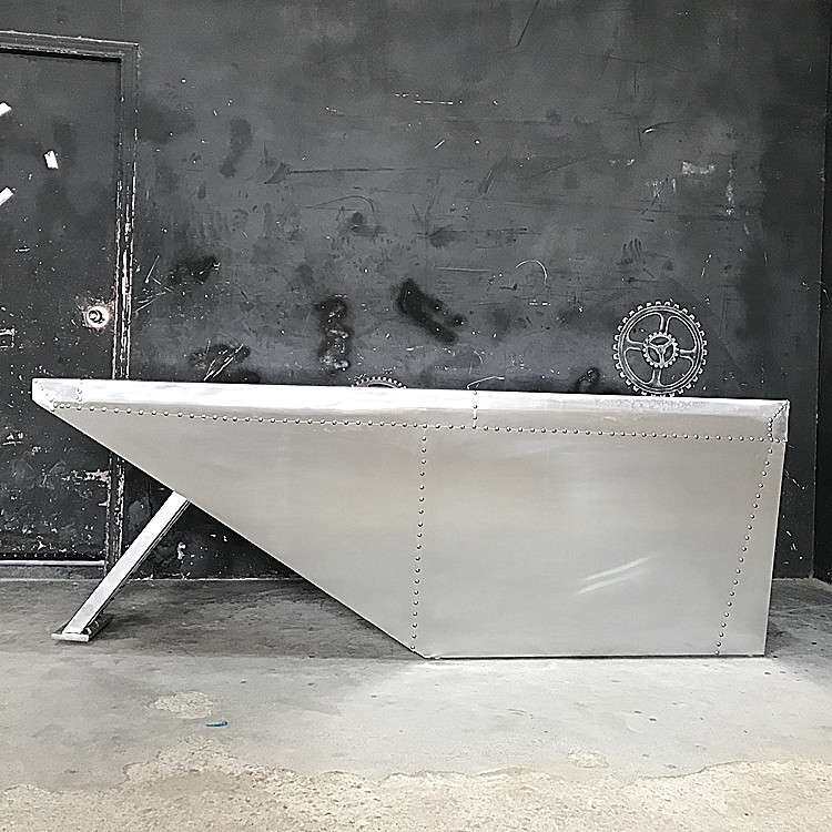 复古办公桌设计师创意桌loft工业风电脑书桌铝皮金属老板工作台