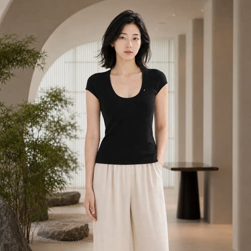 100%莱赛尔U领修身针织衫女夏