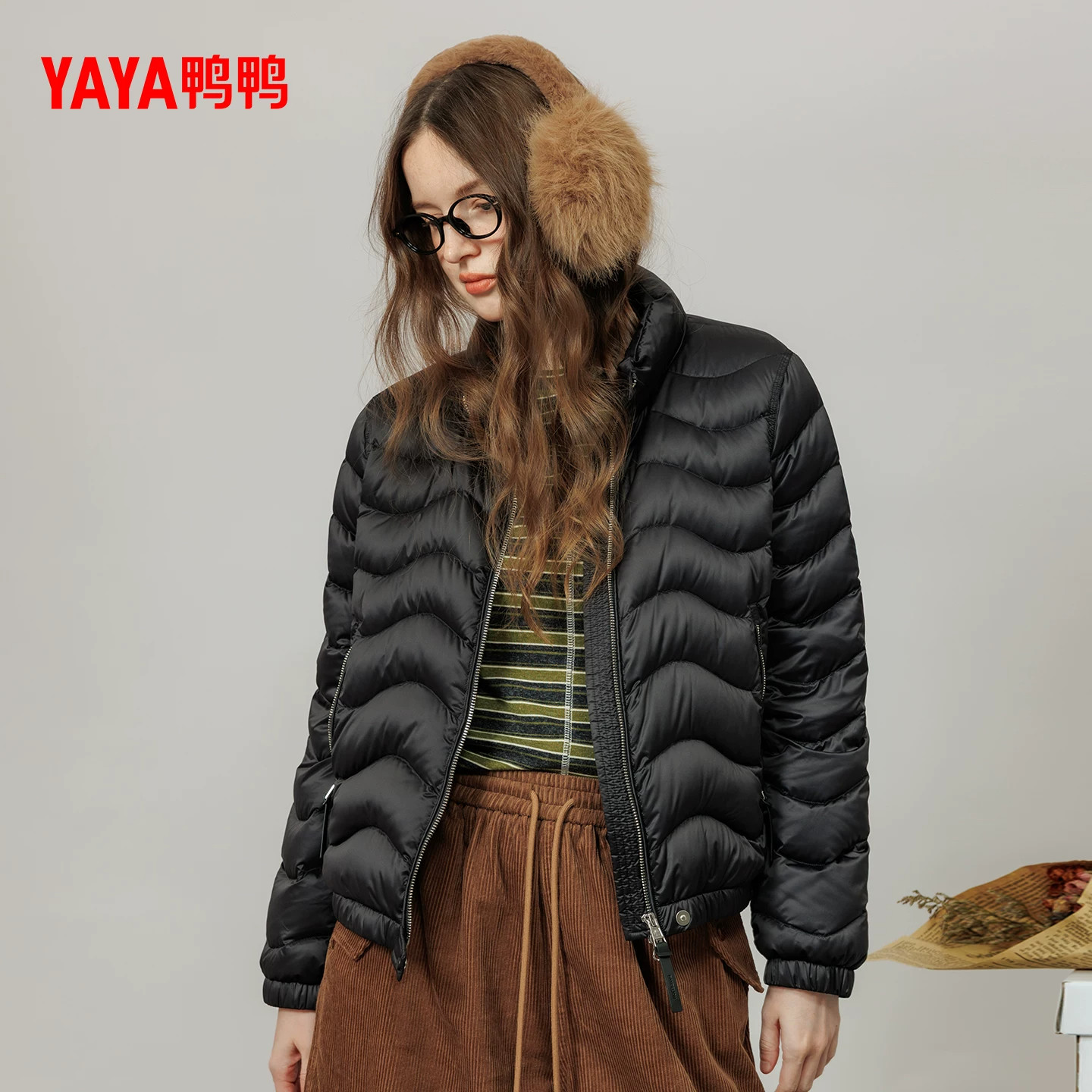 鸭鸭短款羽绒服女款冬季2026波浪绗缝小个子防寒保暖鹅绒立领外套