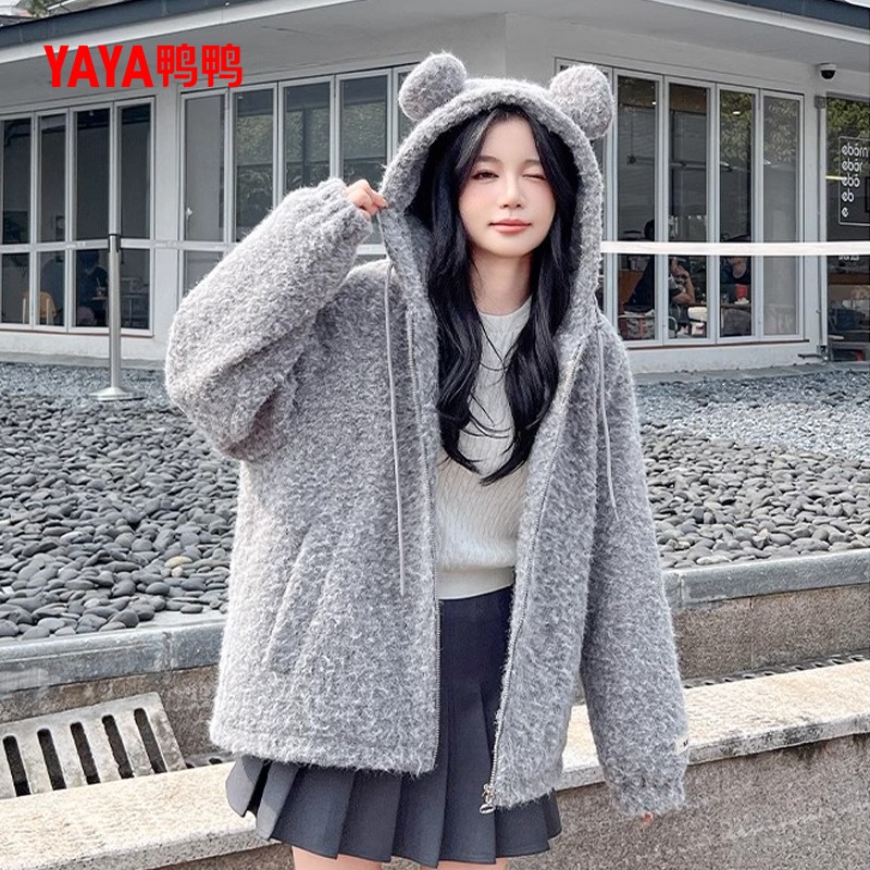 鸭鸭冬季短款羽绒服女2026冬装新款粉色连帽羊羔绒保暖女生外套潮