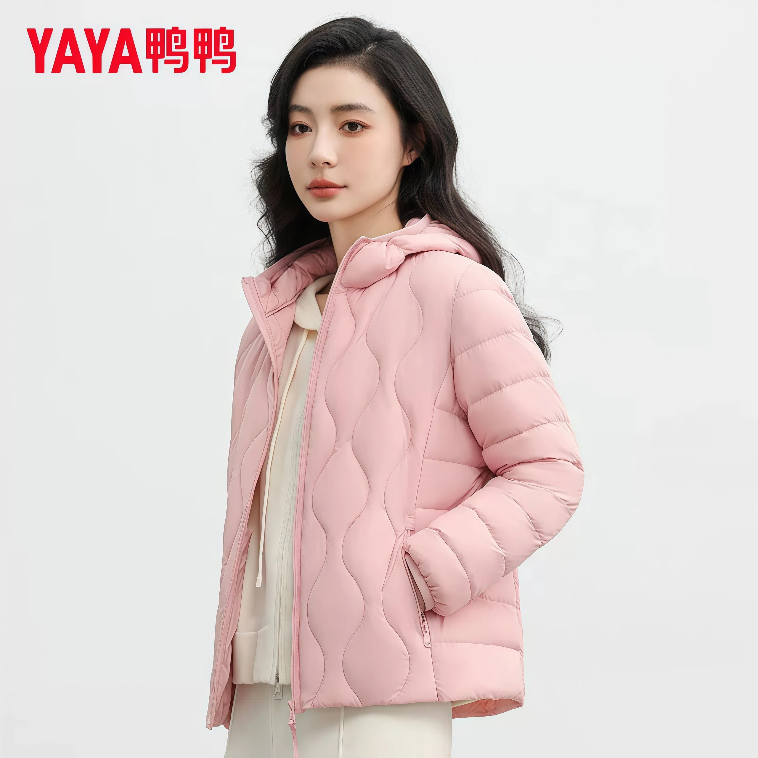 粉色轻薄羽绒服女秋冬时尚连帽