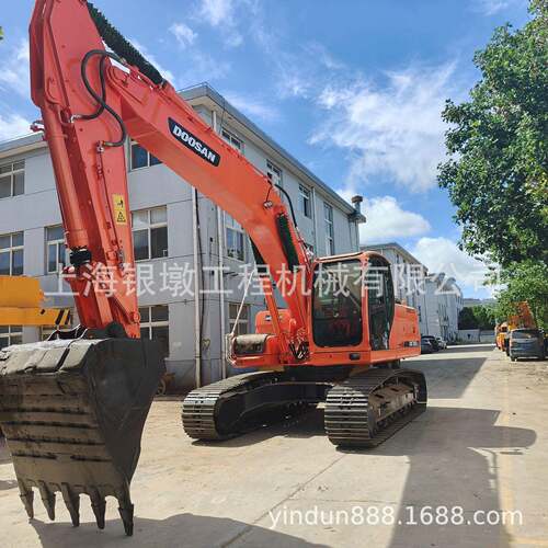 现货 In stock出售二手二手挖掘机斗山DX60 DX225 DX300挖掘机出